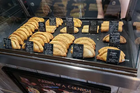 Brutons The Bakers photo 3